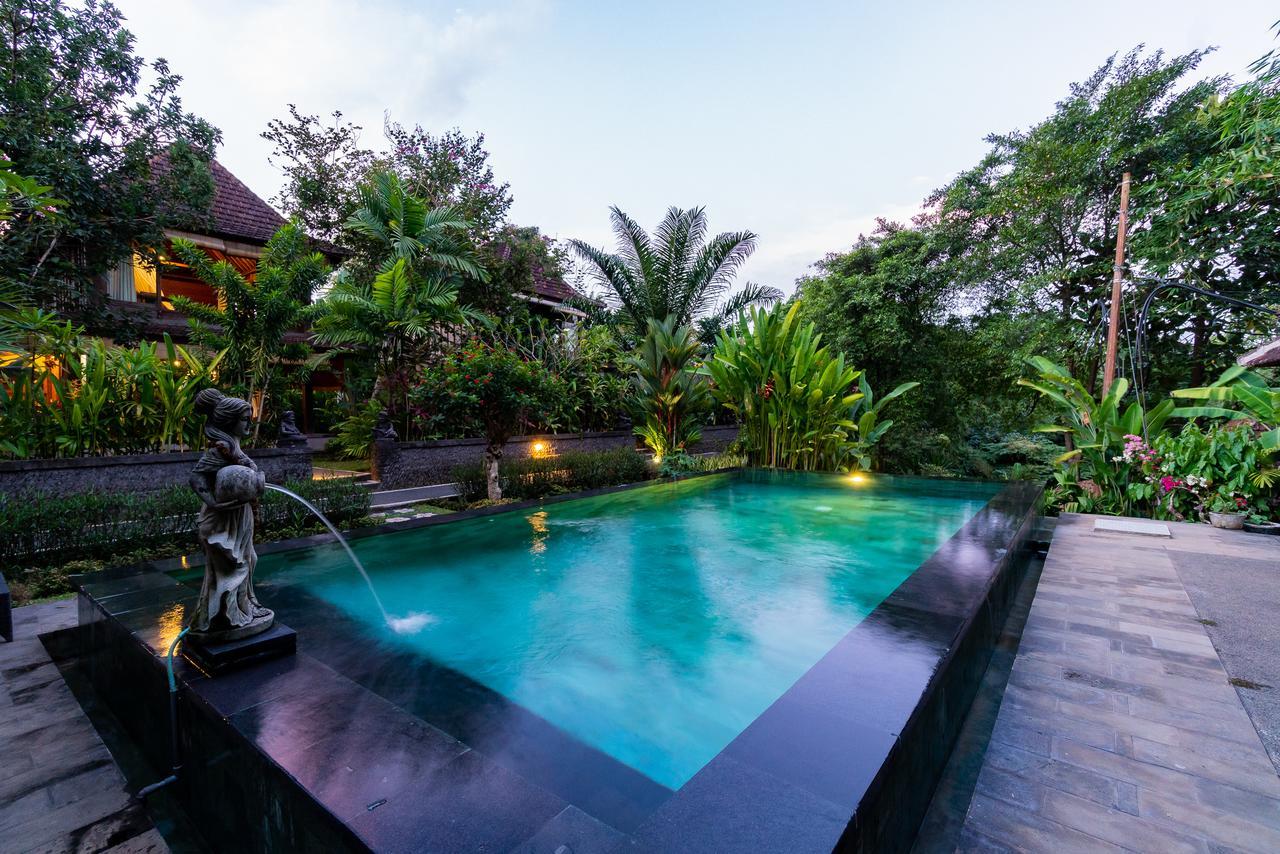 Sari Bamboo Villas Ubud  Exterior photo