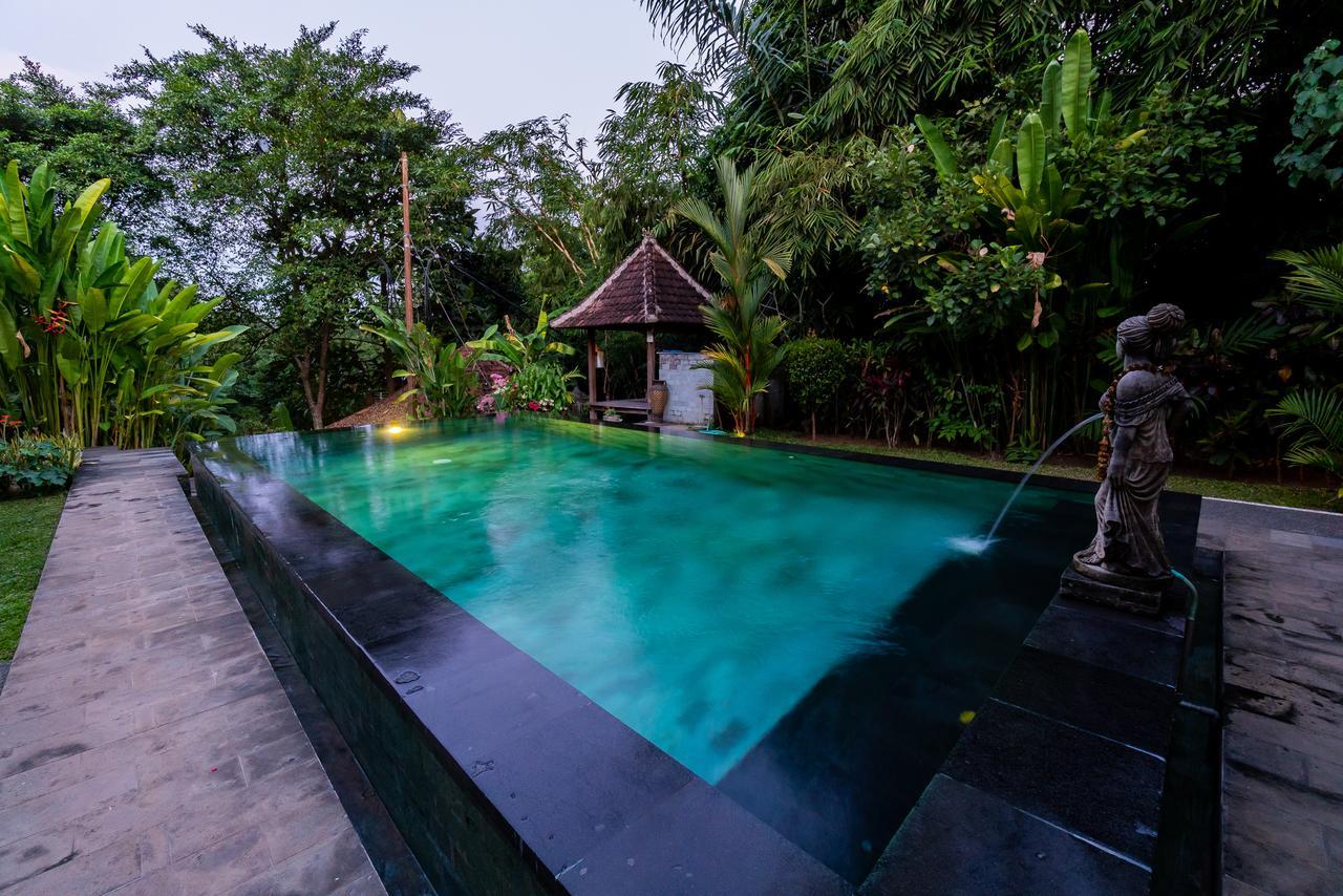 Sari Bamboo Villas Ubud  Exterior photo