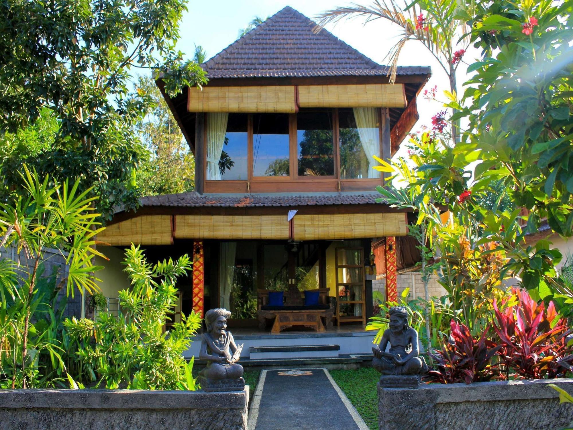 Sari Bamboo Villas Ubud  Exterior photo